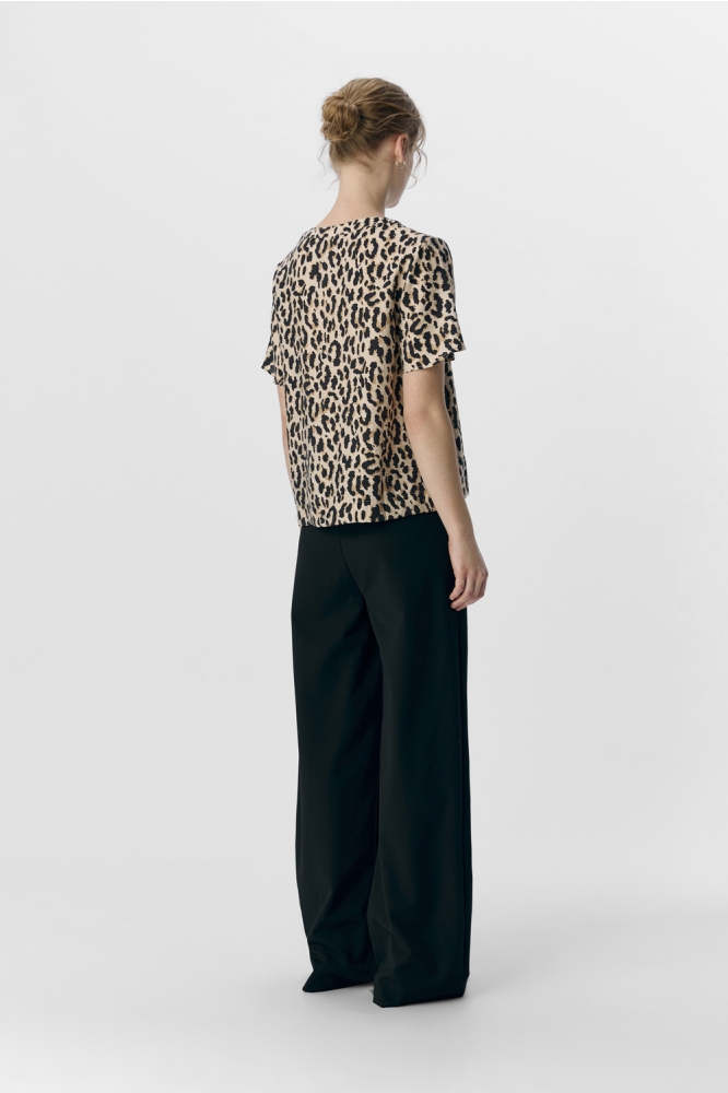 OBJKARINA S/S RE V-NECK TOP NOOS 23045928 SANDSHELL/LEOPARD